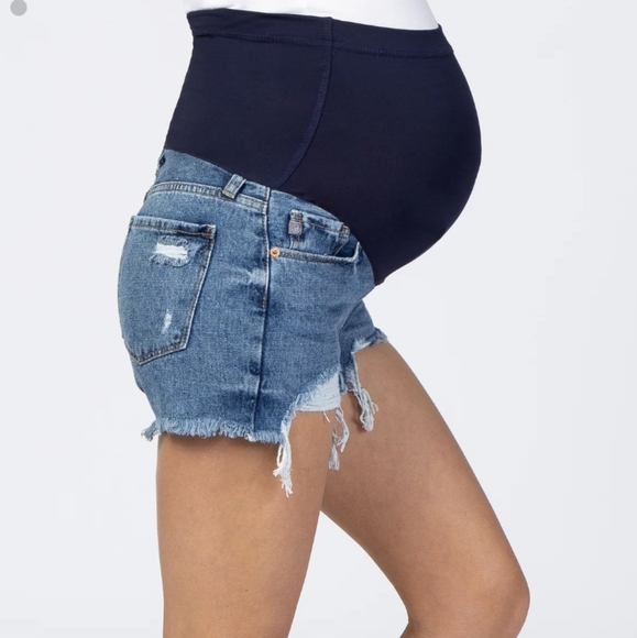 PINKBLUSH Distressed Maternity Denim Shorts ~ NWOT - Picture 4 of 13